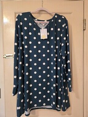 Lularoe Elizabeth Teal Polka Dot Long Sleeve Swing Tunic